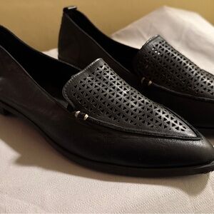 Bueno Black Loafers